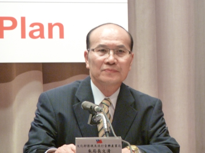 文化部影視及流行音樂產業局長朱文清今（25）日出席行政院會後記者會，說明文化部今天向陳揆所提的「影視音產業提升策略」報告以及院長指示。圖：謝莉慧/攝