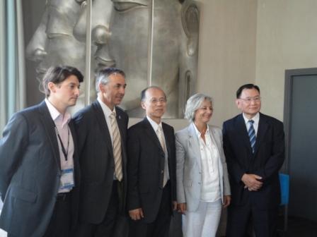 法國安錫動畫影展台灣團7日舉行記者會,安錫市長席勾(Jean-Luc Rigaut)、安錫副市長暨文化事務負責人普拓(Dominique Puthod)以及安錫影展行政總監洛奇(Tiziana Loschi)女士 等人均與會。圖：林莉菁攝影