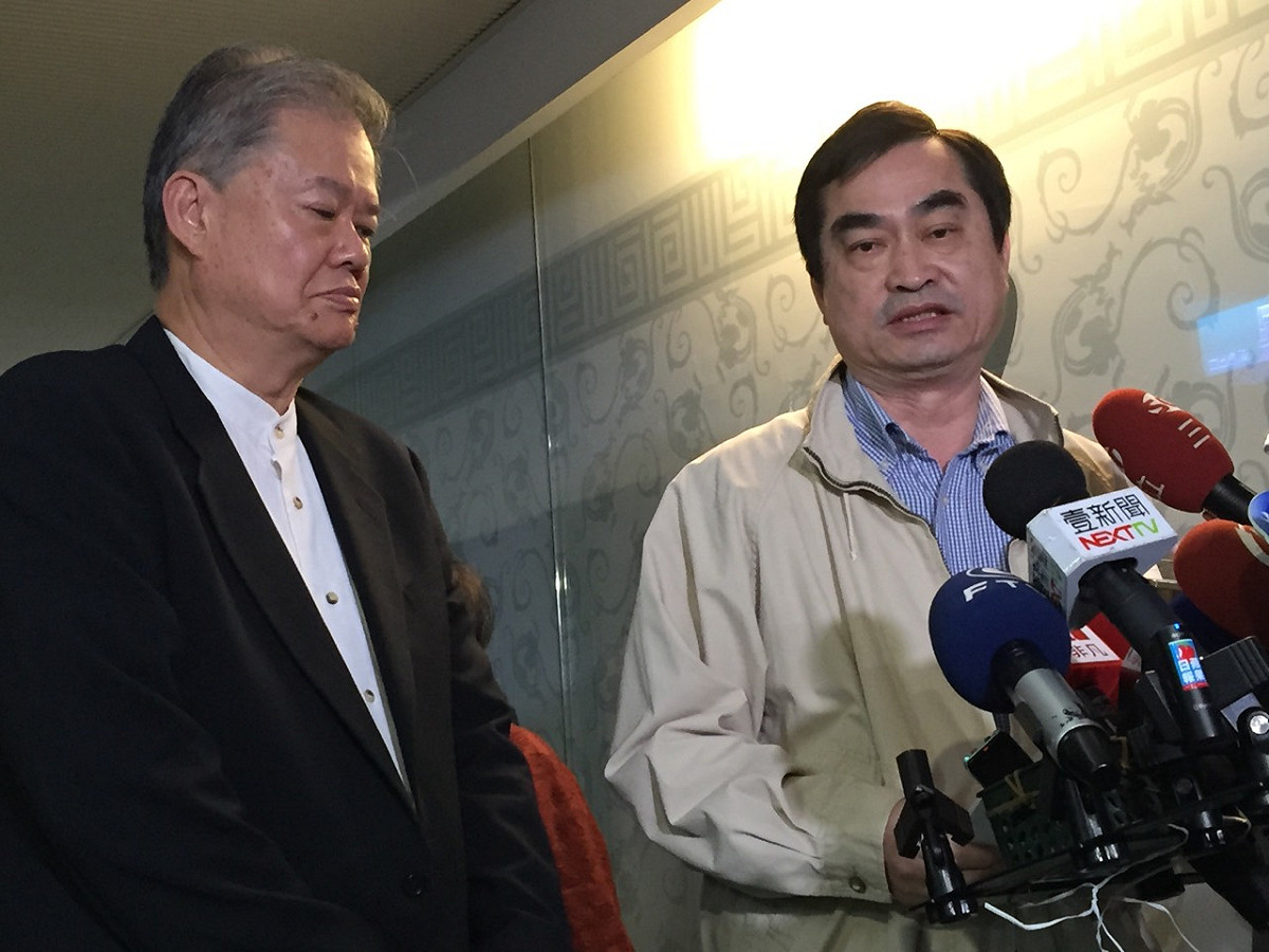 台北市副市長鄧家基今（21）日和日勝生董事張林榮顯進行對談。圖：劉奕霆/攝