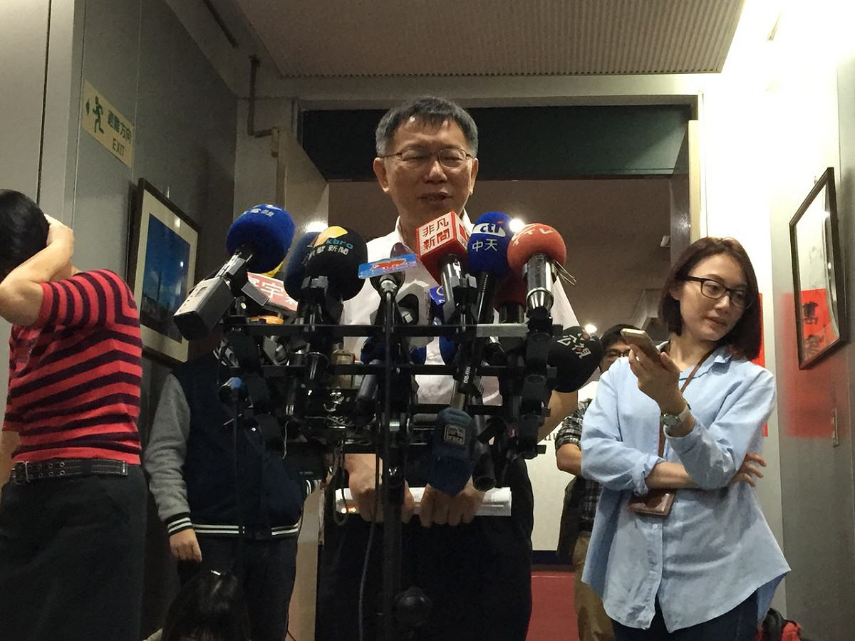 針對松菸文創園區爭議，媒體問，如果蔡明忠不願與北市府對談該如何？台北市長柯文哲5日上午滿有信心地說「不要輕估市府的力量」。圖：劉奕霆/攝