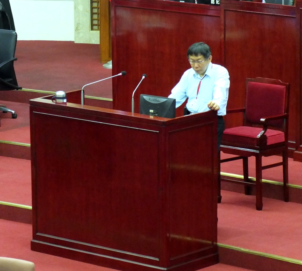 台北市長柯文哲3日下午在市議會進行市政總質詢。圖：翁嫆琄/攝