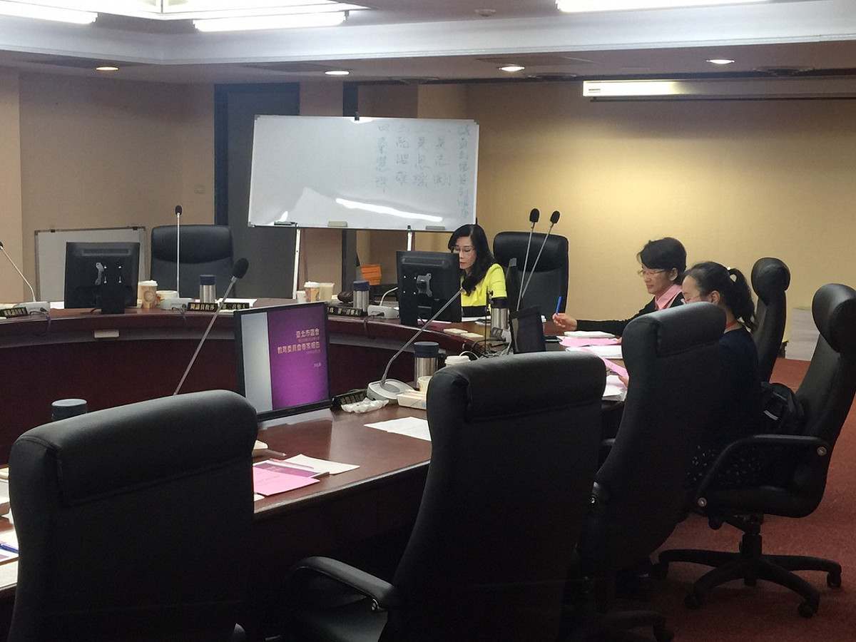 針對台北藝術中心工程延宕問題，國民黨籍市議員秦慧珠質疑此工程若無法如期完工，文化局是否也該負責？文化局長倪重華鬆口表示「我負責」。圖：劉奕霆/攝
