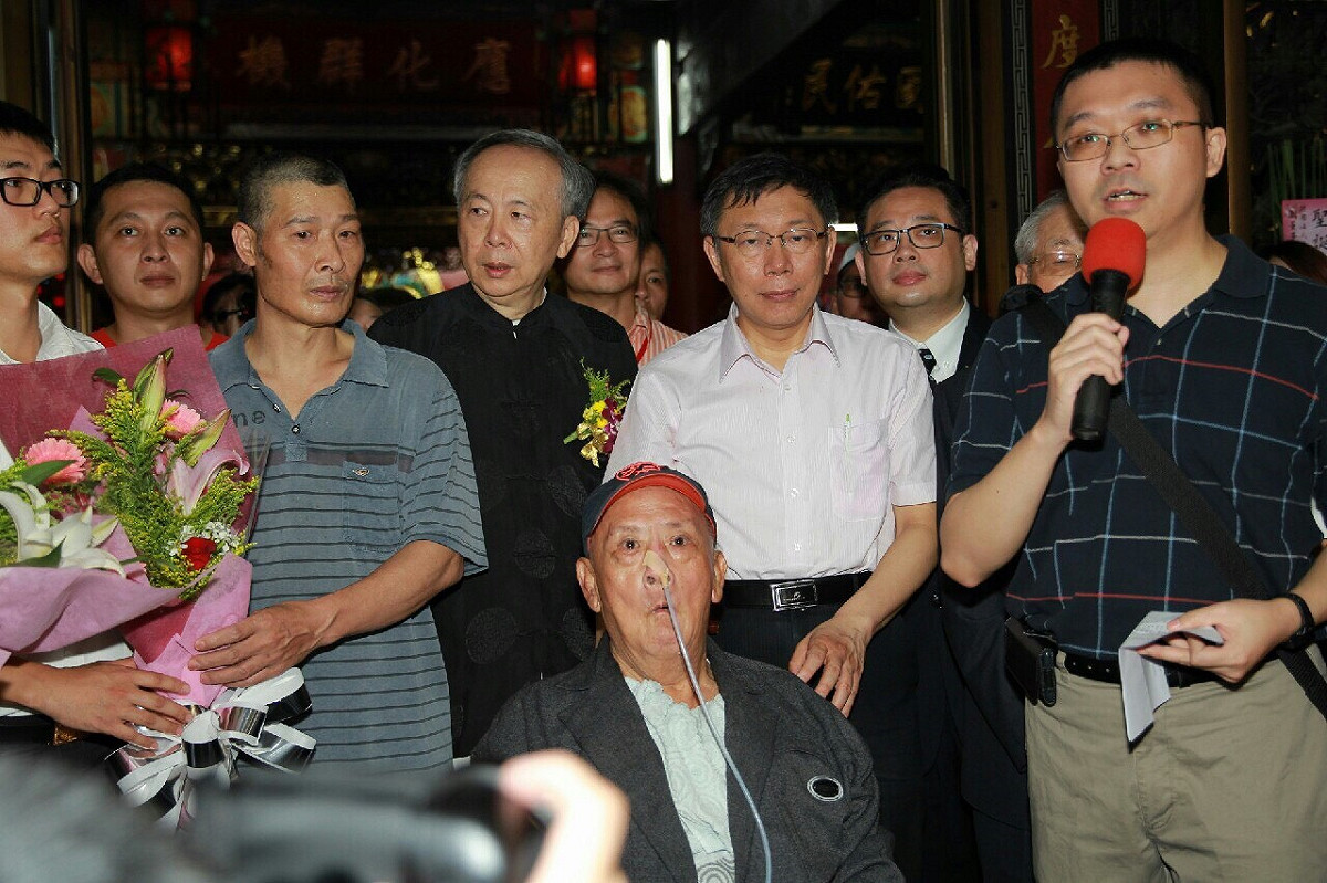 台北市長柯文哲31日表示，什麼情況能讓警察進入校園校園，恐怕整個SOP要重新來檢討。圖：台北市政府提供