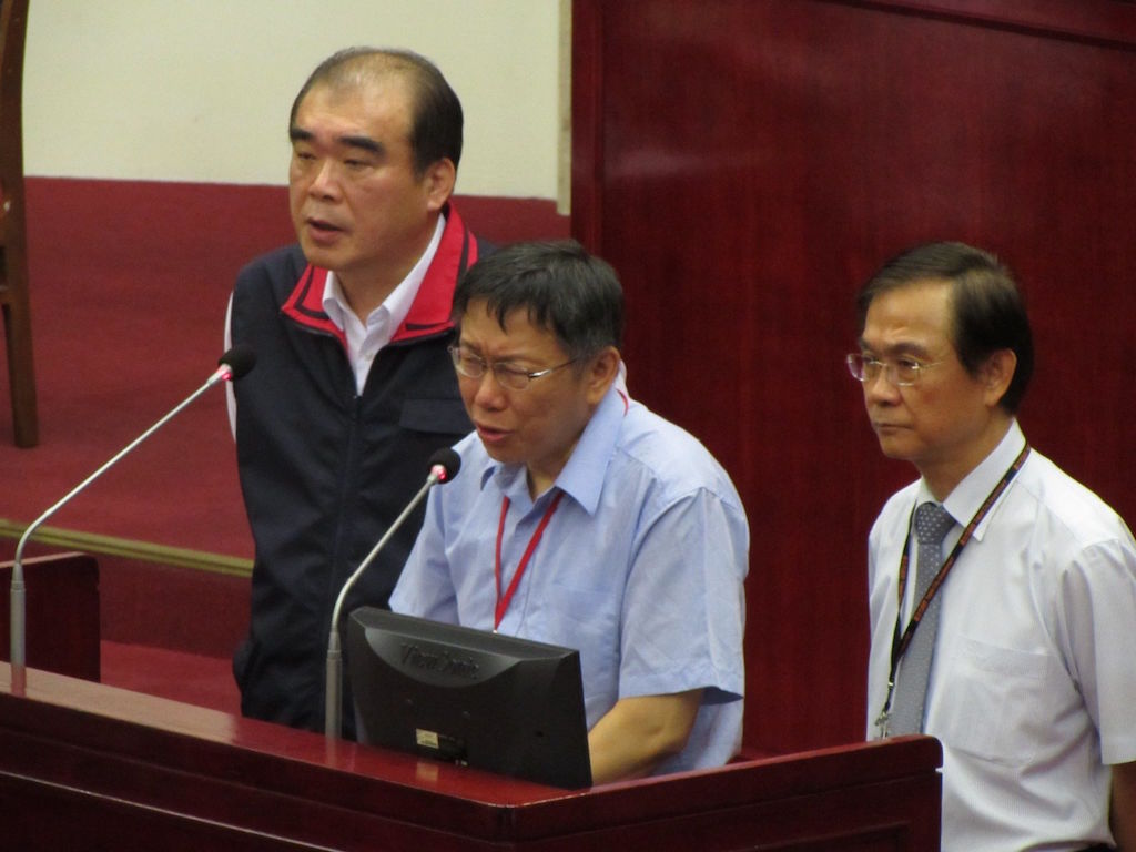 台北市長柯文哲2日下午前往台北市議會接受市政總質詢。圖：邱珮文/攝