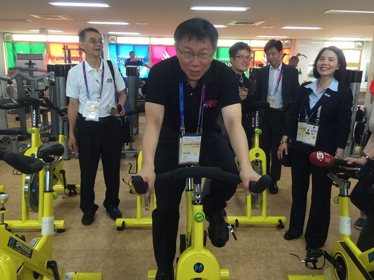 台北市長柯文哲14日前往光州世大運選手村參訪。圖：台北市政府提供