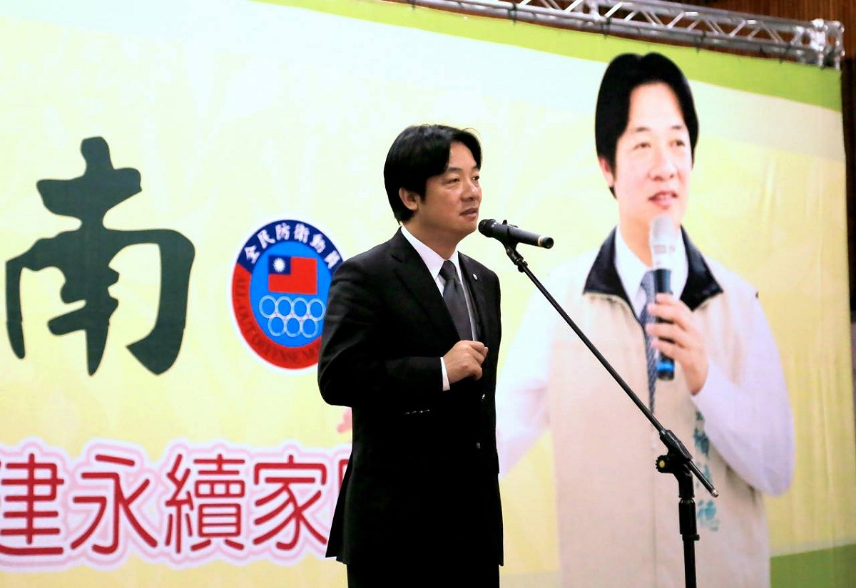 台南市長賴清德不進議會造成府會僵局，隨著議長李全教當選無效的官司延宕，如何找到下台階，正考驗賴清德的智慧。圖：翻攝自賴清德臉書