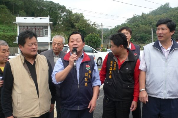 前苗栗縣長劉政鴻遭質疑濫用公帑，他6日下午發布聲明強調，任內絕無不法。圖：翻攝自劉政鴻臉書