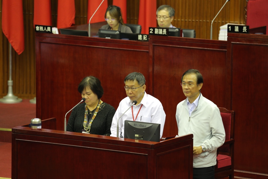 台北市長柯文哲5日下午在台北市議會進行市政總質詢。圖：劉奕霆/攝