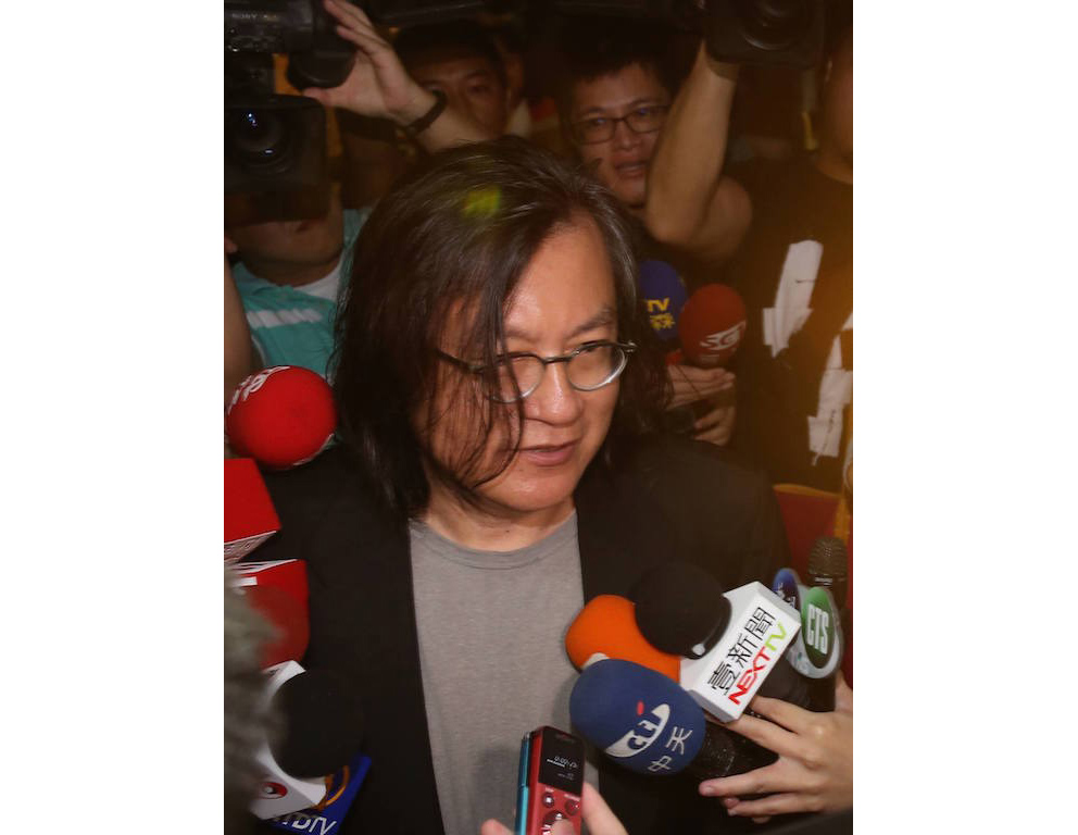 針對大巨蛋案，都發局長林洲民22日上午被問到北市府要求遠雄停工是否只是虛晃一招？林洲民趕緊否認說「每一招都很扎實！」圖：劉奕霆/攝