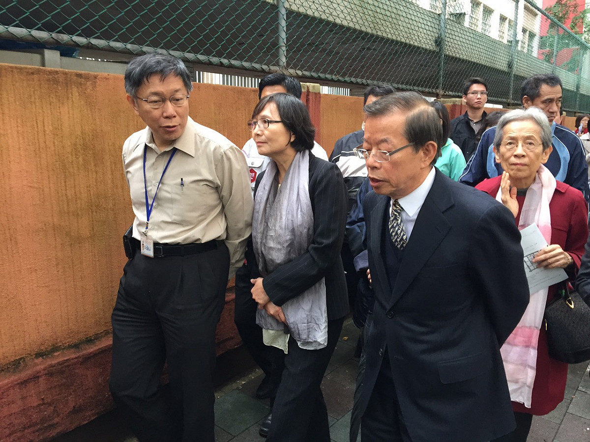 台北市長柯文哲10日上午出席「自由之路—自由巷國際人權戶外特展開幕記者會」。圖：劉奕霆/攝