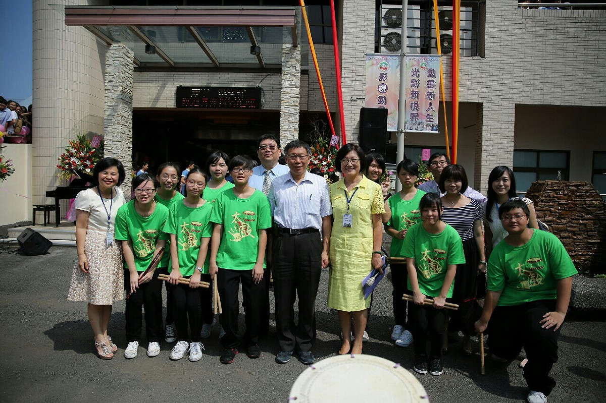 台北市長柯文哲20日出席康寧大學和康寧護校合併揭牌典禮。圖：台北市政府提供