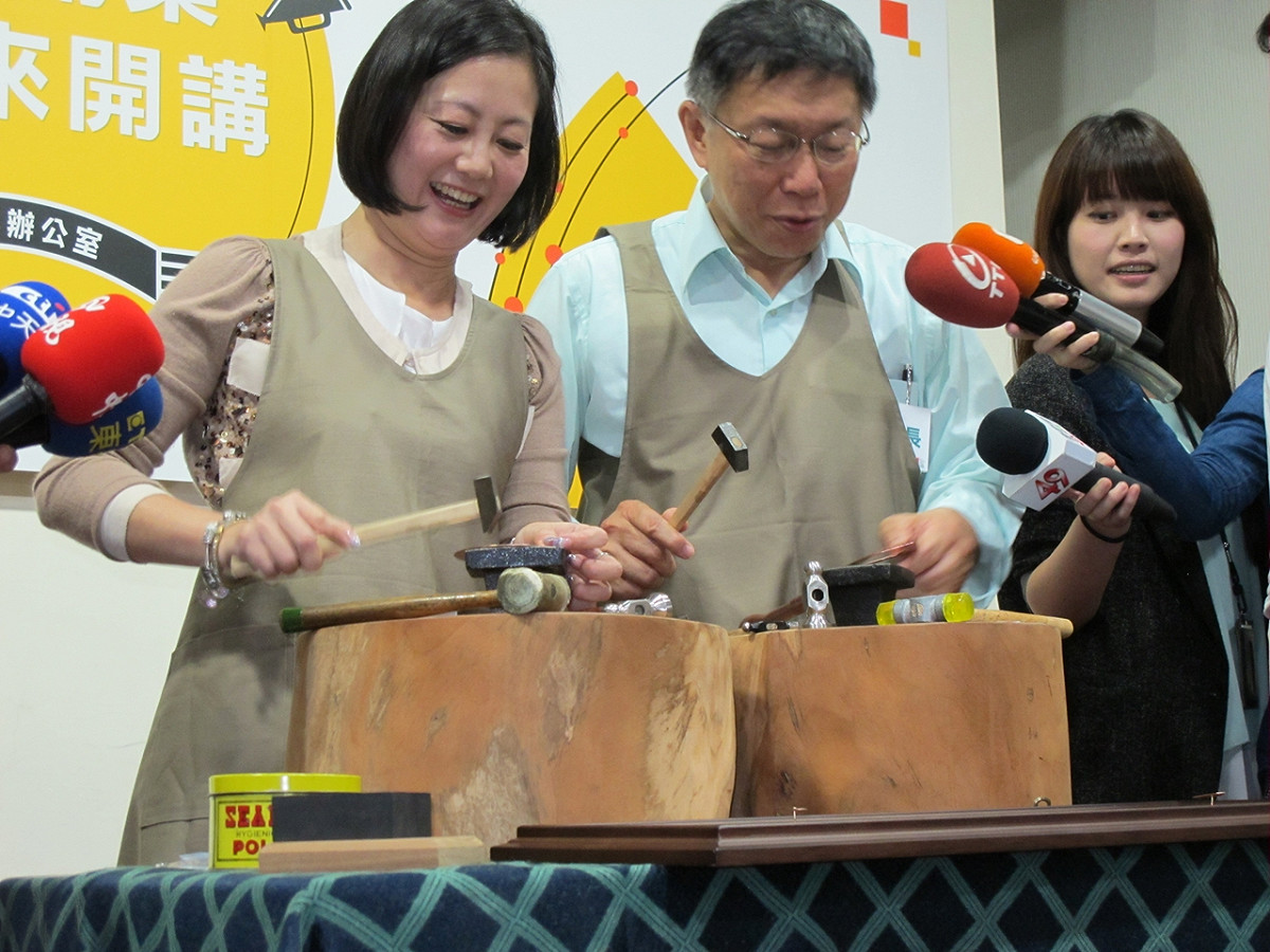 台北市長柯文哲21日下午出席民進黨市議員吳思瑤的青年創業活動。圖：林朝億/攝