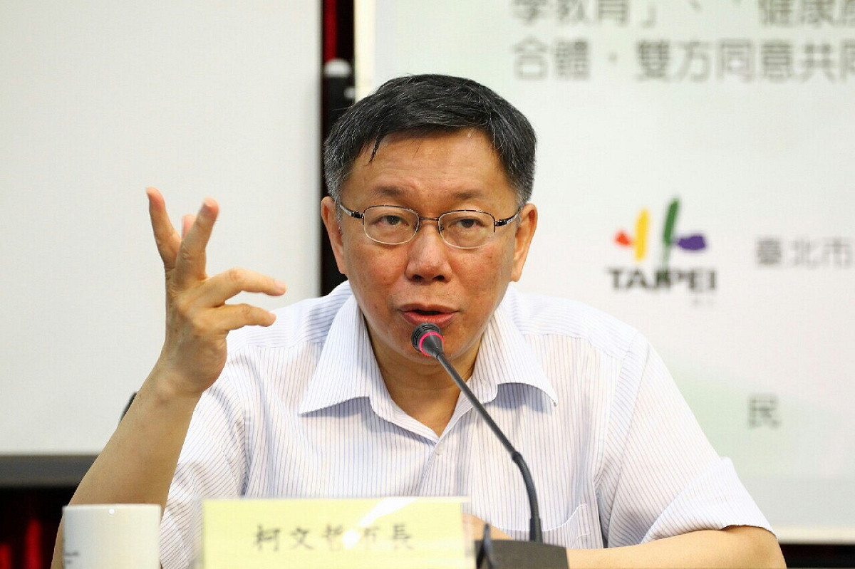 柯文哲1日有點生氣的表示，他又不是拿全市1萬4000多支監視器開罰單，而且還沒執行、政策也還沒定案，「大家在緊張什麼？奇怪！」圖：台北市政府提供
