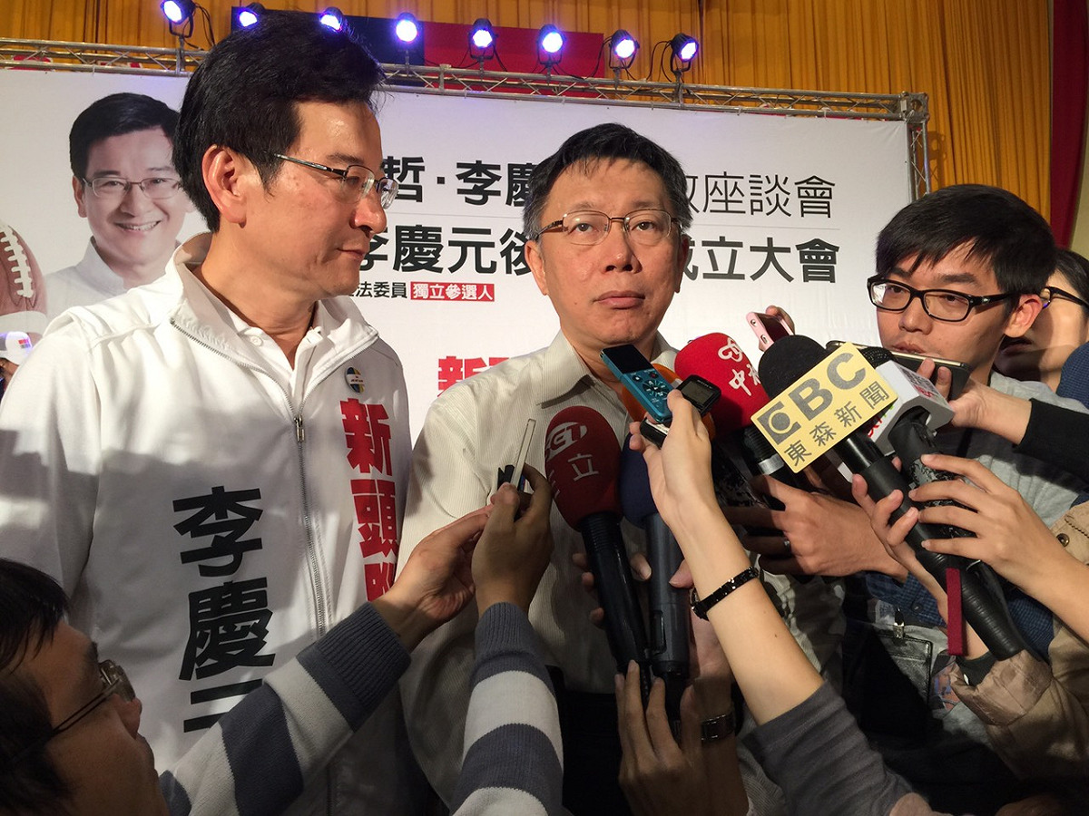 台北市長柯文哲29日下午在景美國中受訪。圖：劉奕霆/攝