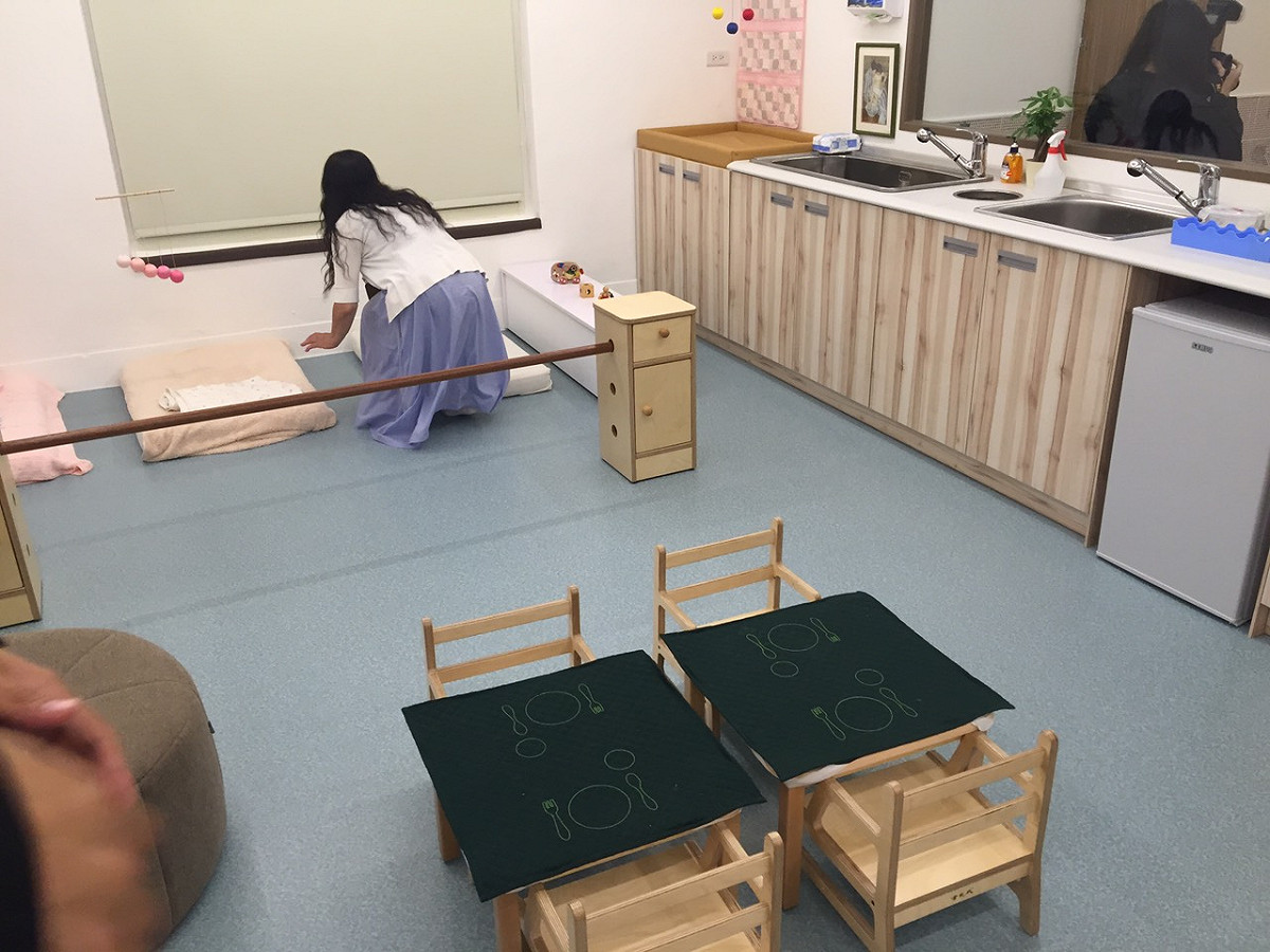 雙園國中公共保母的環境規劃。圖：劉奕霆/攝