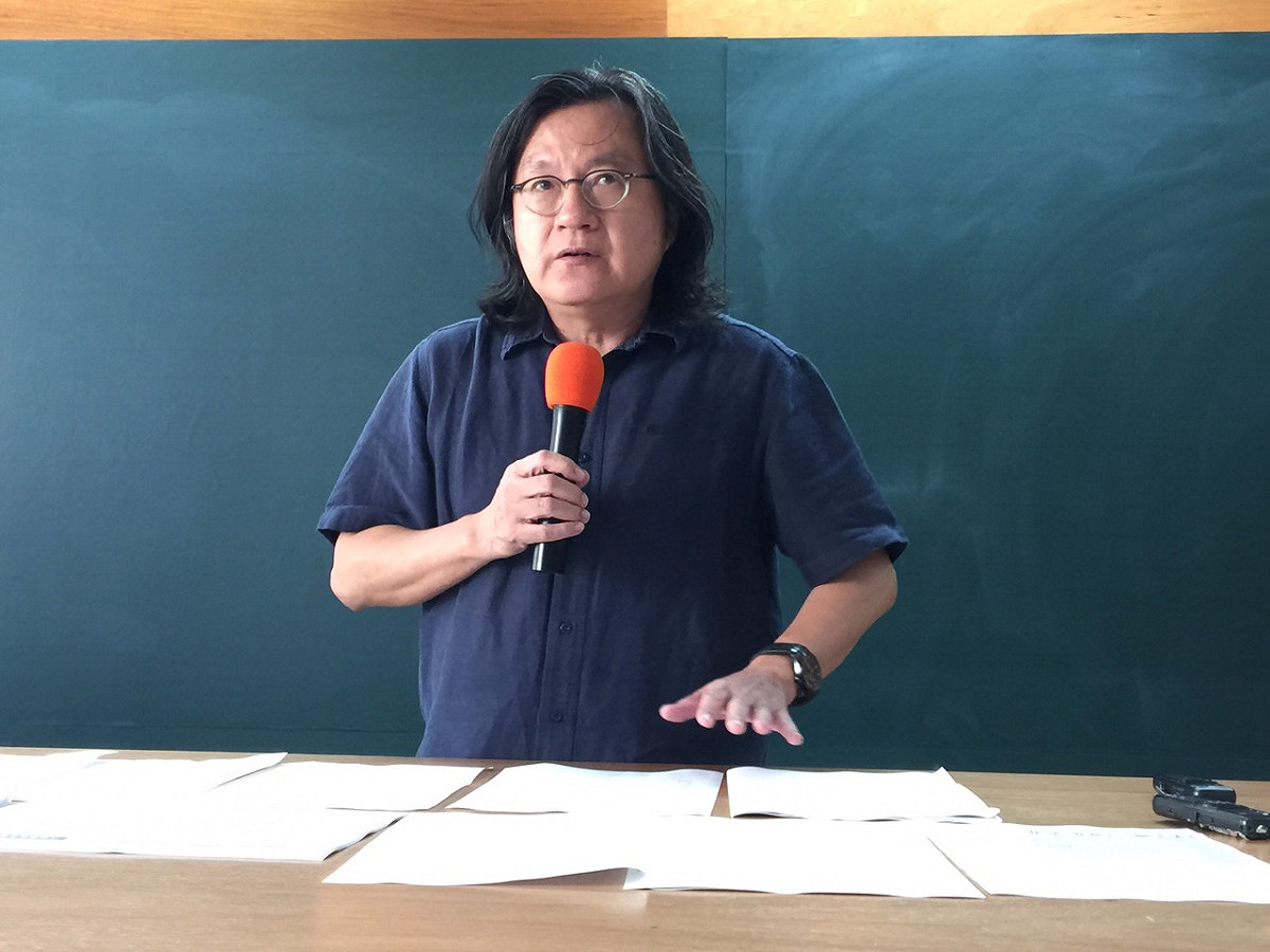 台北市都發局長林洲民30日下午召開記者會。圖：劉奕霆/攝