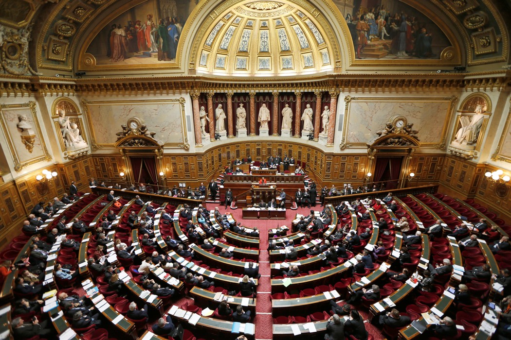 法國上議院於4月9日晚間11點40分，在無修正任何法條的情況下，以179對157票，通過「同志婚姻與領養法」的第一項條文。而這項條文包含整個法案中最重要的「同性婚姻」。圖為法國上議院。圖片來源：達志影像/路透社。