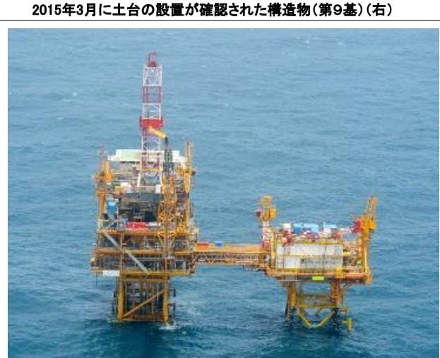 日本政府22日在外務省網站公開中國相關開採設施的空拍照片及地圖。圖：翻攝日本外務省網站