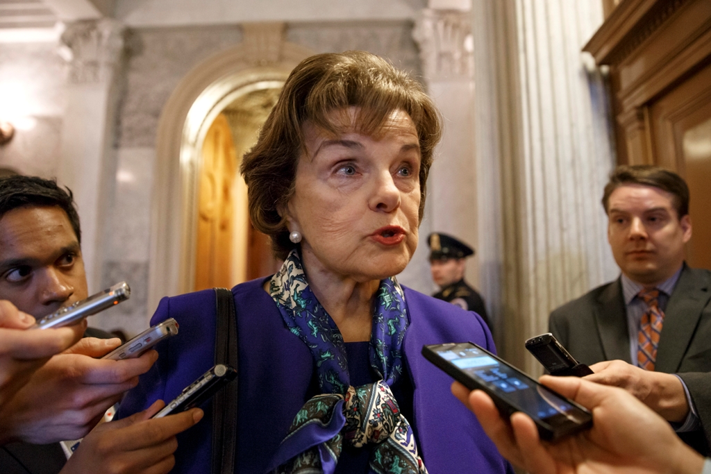 美國參議院情報委員會主席范士丹(Dianne Feinstein)11日公開指控中央情報局（CIA）於今年1月間涉嫌違法搜查國會電腦系統，企圖秘密竊取對中情局不利的文件，是「違憲越權」。圖片來源：達志影像/美聯社