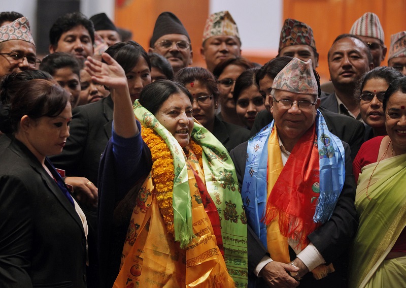 尼泊爾國會28日選出共黨領袖班達里（Bidhya Devi Bhandari）成為首位女總統。圖片來源：達志影像/美聯社
