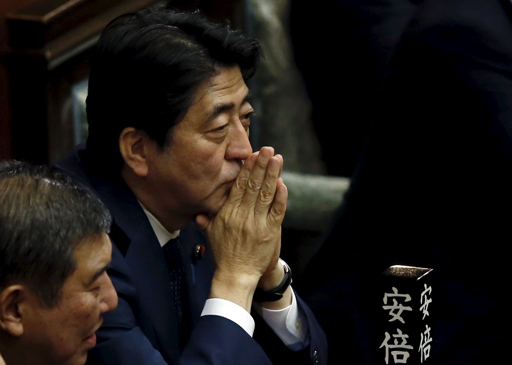 5個在野黨18日下午向眾議院提出對安倍內閣的不信任決議案，但結果以139張贊成票輸給高達325張的反對票，遭到否決。圖片來源：達志影像/路透社