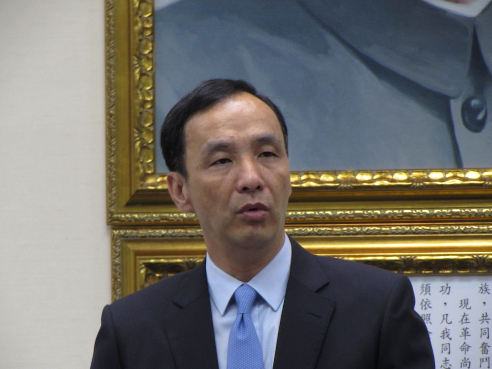 國民黨主席暨總統參選人朱立倫18日下午2點在中常會宣布副手將由前勞委會主委王如玄出任。圖：邱珮文/攝