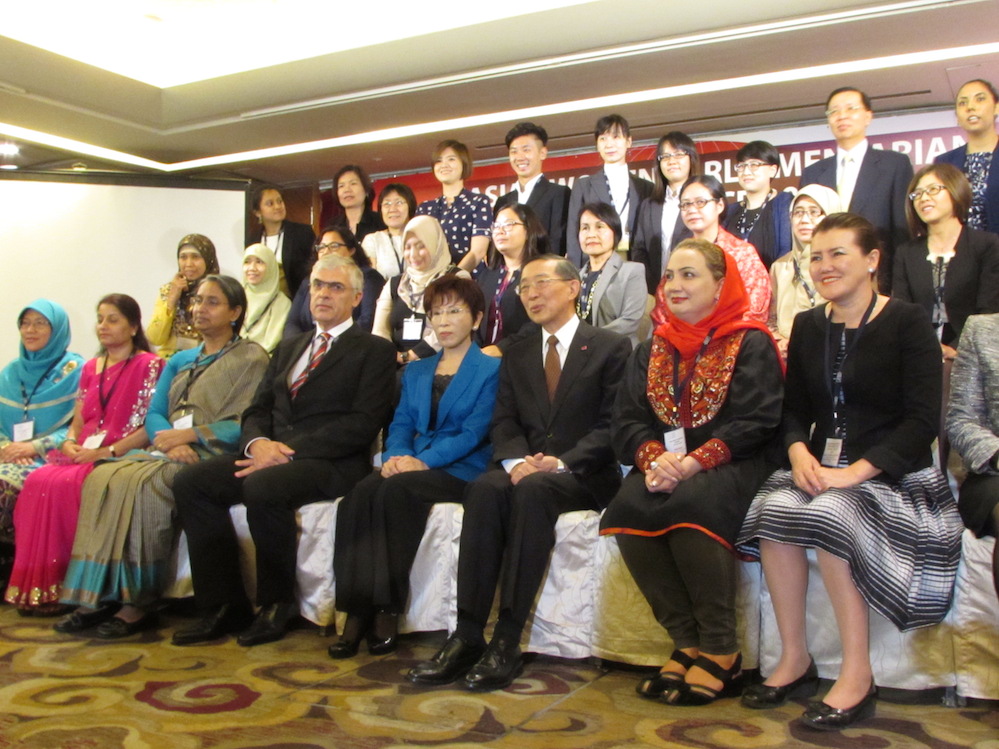 國民黨準總統參選人洪秀柱24日出席2015亞洲女性國會議員會議，使用中文進行簡短演講。會後她坦言，自己沒有足夠時間準備這些議題，也沒有心情。圖：邱珮文/攝