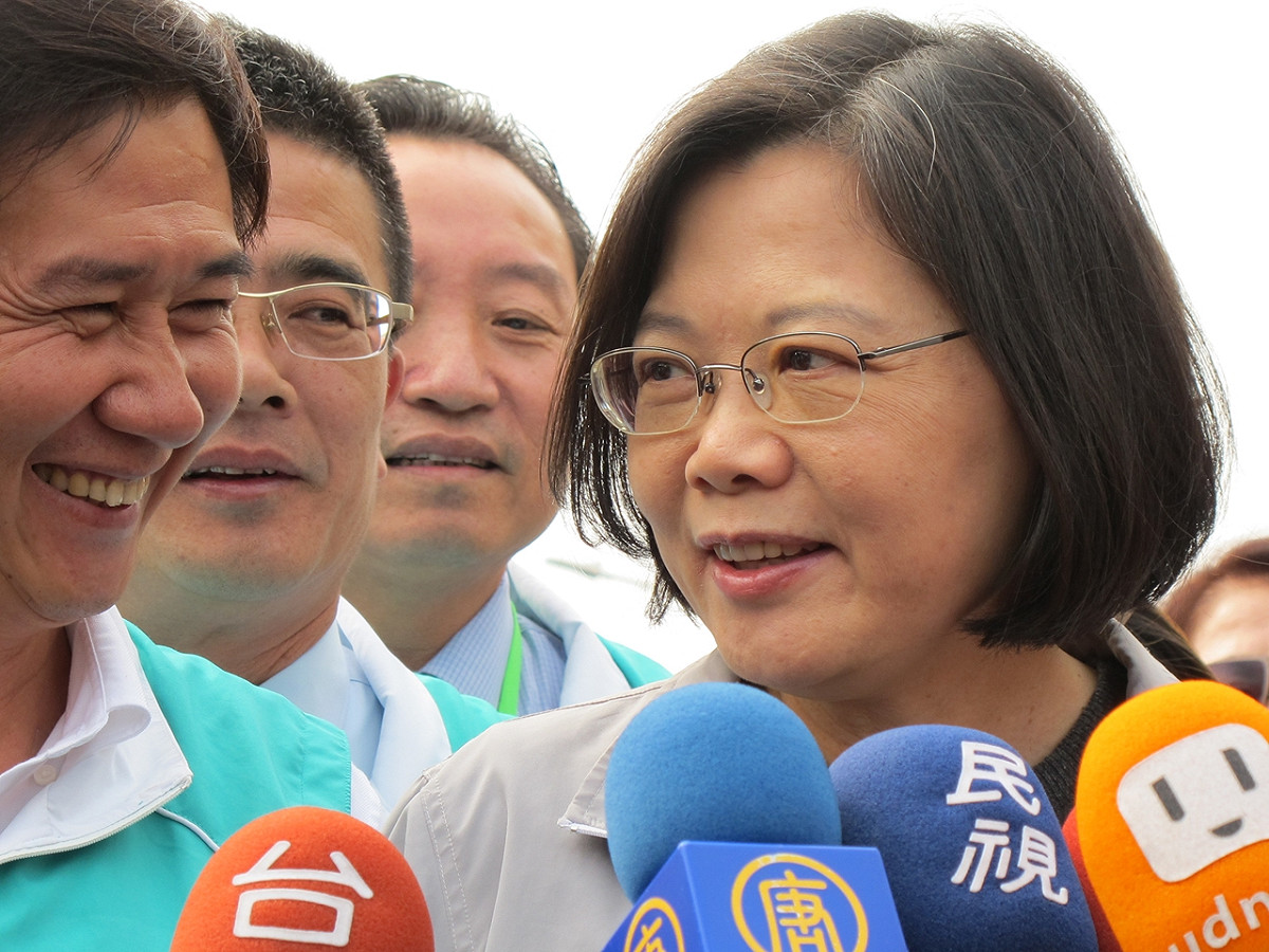 民進黨總統候選人蔡英文5日希望台中、彰化立委席次可以多增加席次。圖：林朝億/攝