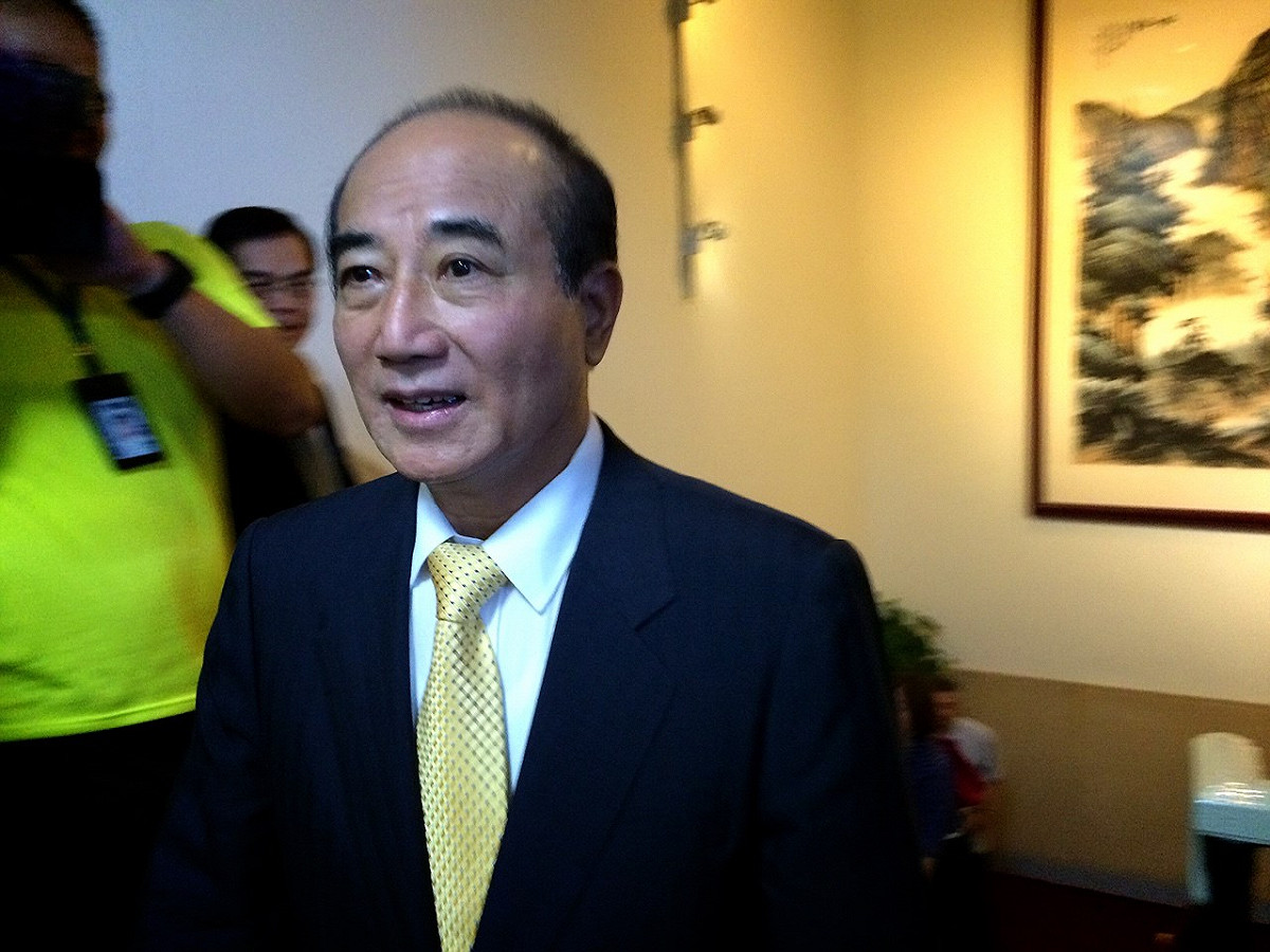 立法院長王金平31日下午受訪表示，下週二(8/4)將召開談話會，決定是否召開臨時會。圖：符芳碩/攝