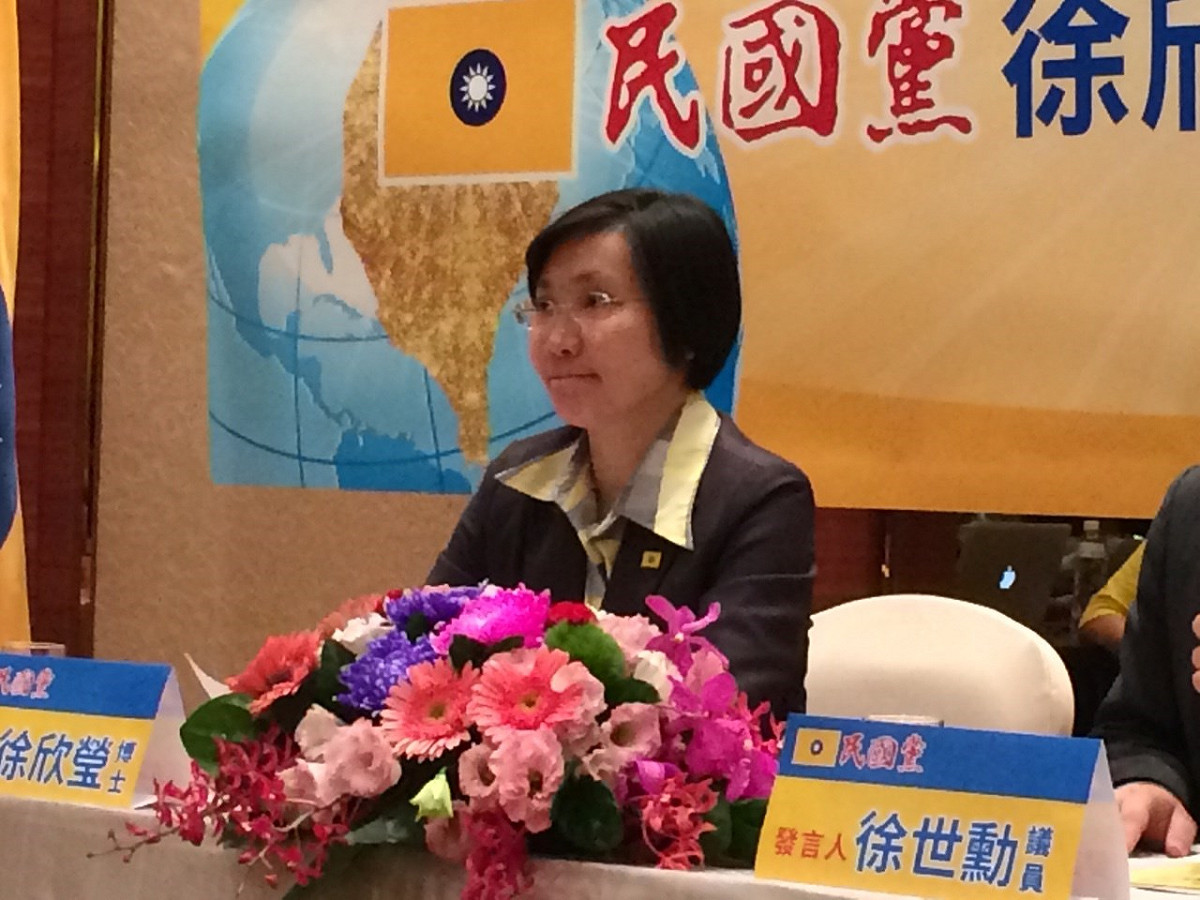 親民黨總統參選人宋楚瑜的副手、民國黨主席徐欣瑩19日召開記者會，說明決定參選的過程。圖：符芳碩/攝
