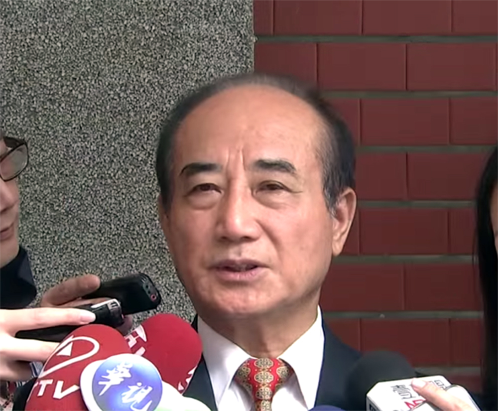 國民黨中常委可能提案召開臨時全代會，討論換柱議題，而立法院長王金平5日表示，他不清楚。圖：翁嫆琄/攝