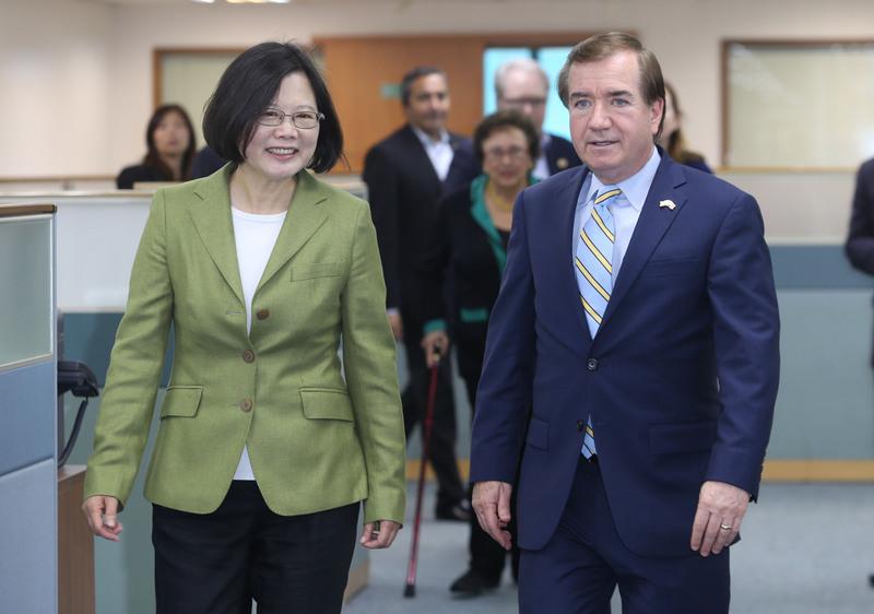 民進黨主席蔡英文14日與美國眾議院外交委員會主席羅伊斯（Ed Royce）會面時透露，今年將訪問美國首府華盛頓。圖：中央社資料照片