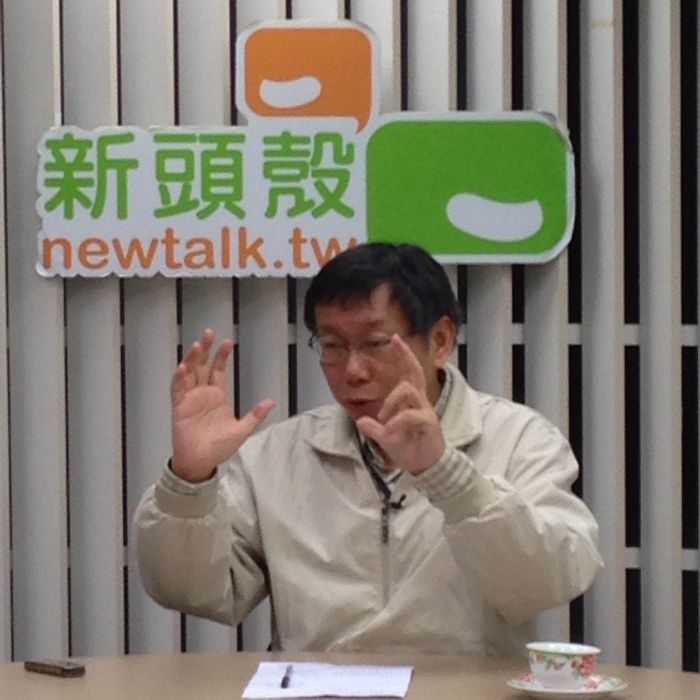 台大醫師柯文哲12日接受新頭殼訪問時，針對於演講時使用病人照片是否有侵犯病人隱私提出辯護。圖：劉奕霆/攝
