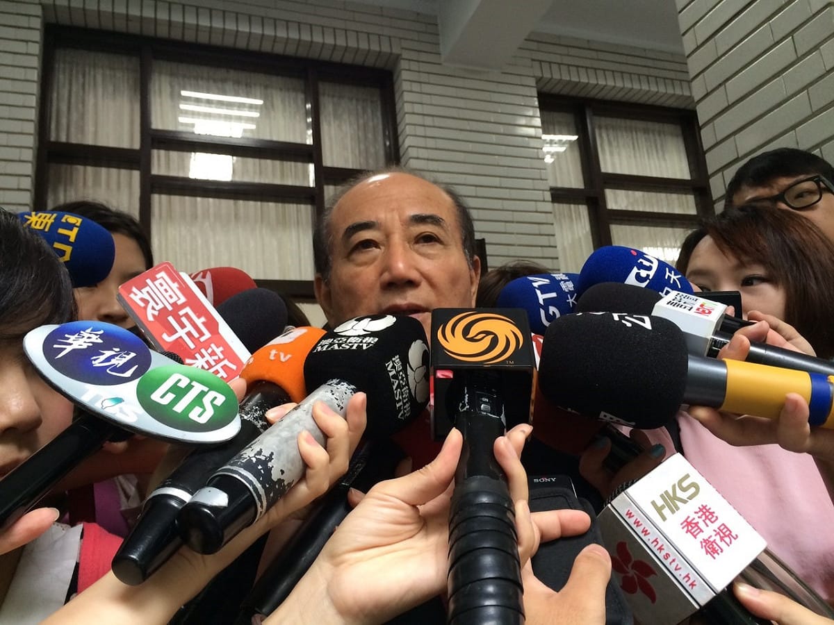 立法院長王金平2日說，國慶典禮洪秀柱會坐在蔡英文後面。圖：符芳碩/攝