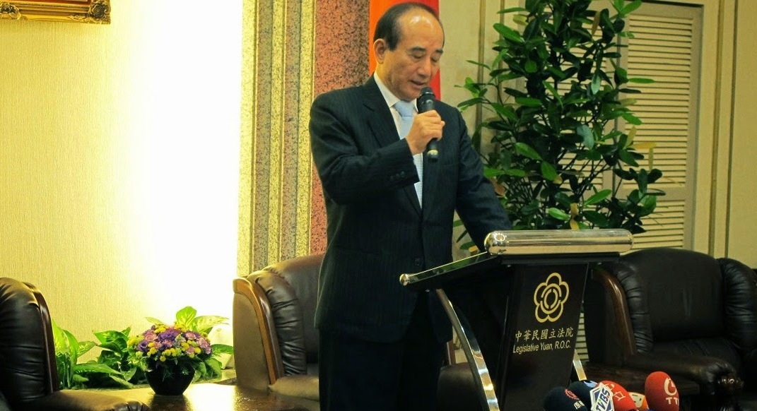 立法院長王金平15日召開記者會表達歉意，卻沒有說要不要領表參與黨內總統初選。圖：林朝億/攝