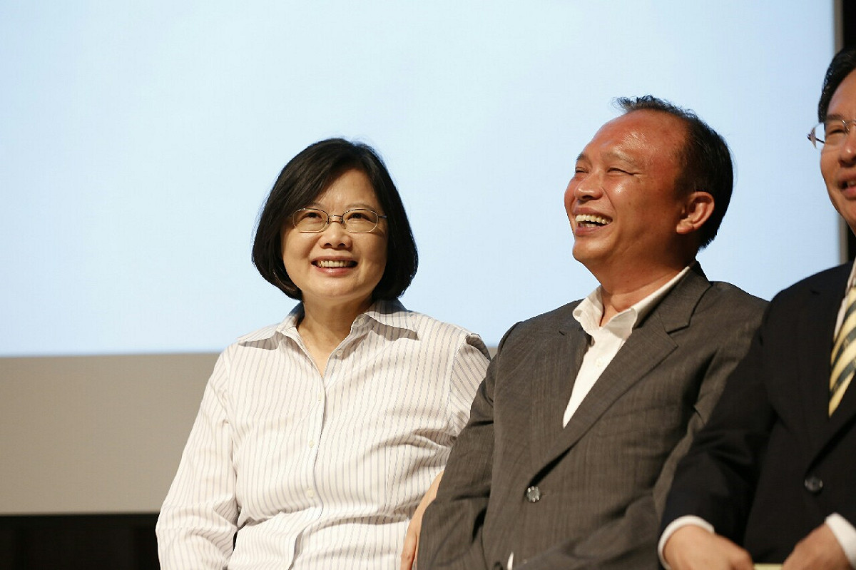 民進黨主席蔡英文23日強調，她的維持現狀說與台灣前途決議文沒有不一致地方。圖：民進黨提供