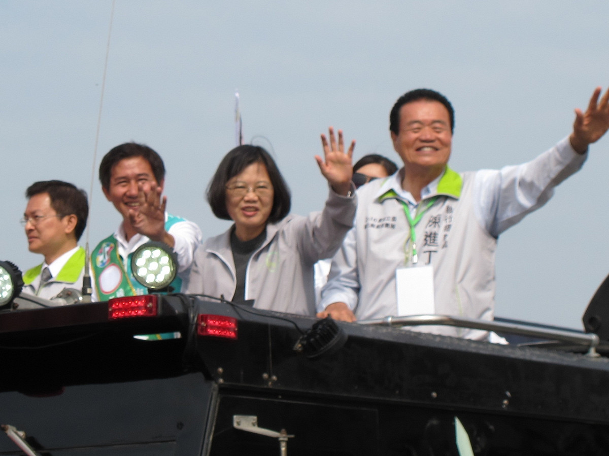 對於陸生納健保議題，民進黨總統候選人蔡英文5日表示支持。圖：林朝億/攝