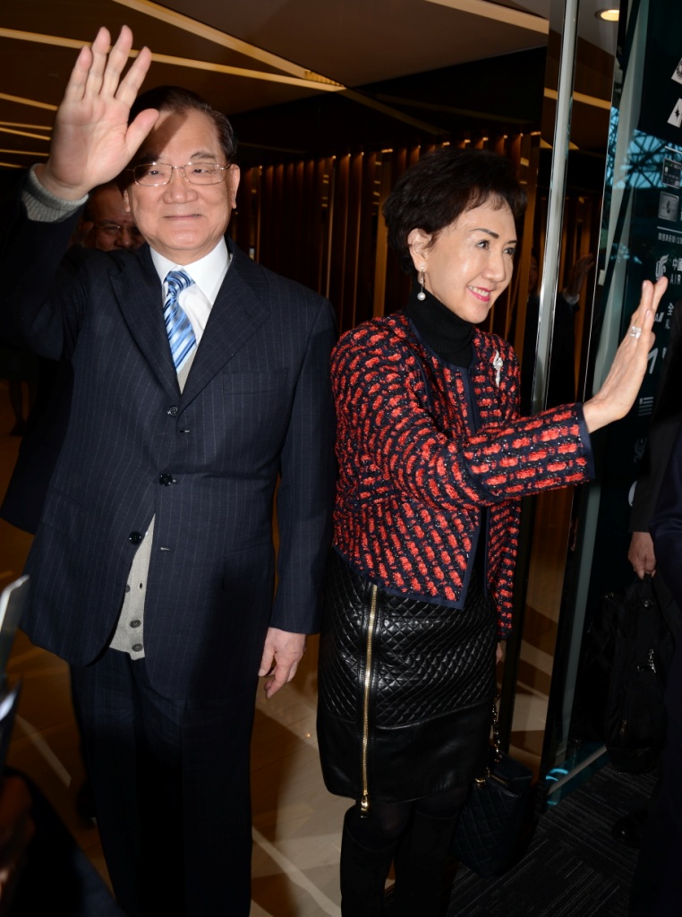 為什麼連勝文想的總是和我們不一樣？其實這是家學淵源。圖：中央社資料照片