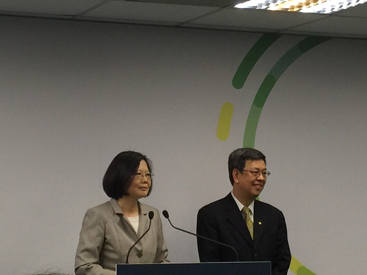 民進黨16日下午正式公布副總統參選人，為前中研院副院長陳建仁。圖：楊淳卉/攝