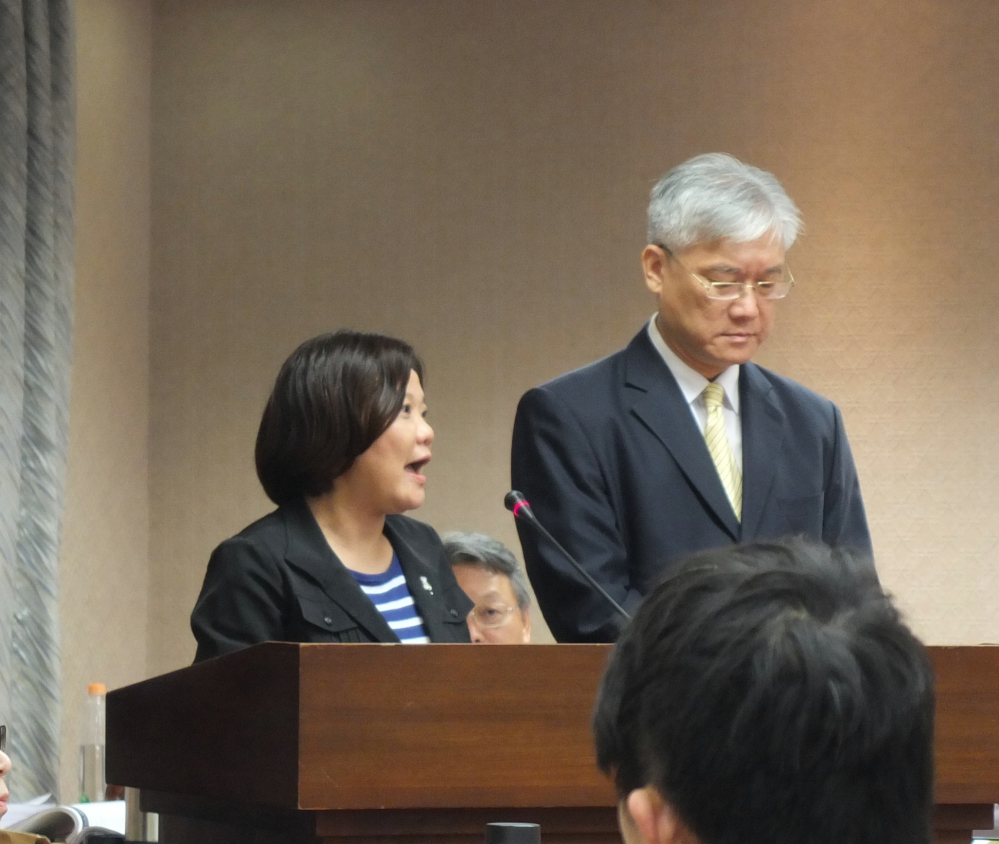 針對總統馬英九在馬習會提到飛彈議題的說法，民進黨立委段宜康跟姚文智都批評，飛彈議題怎麼會只是反對黨「不必要的批評」？圖：翁嫆琄/攝