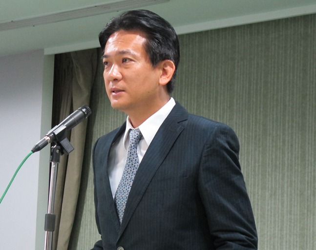 民進黨發言人林俊憲17日質疑，總統馬英九2012政治獻金申報不實。圖：武陵/攝