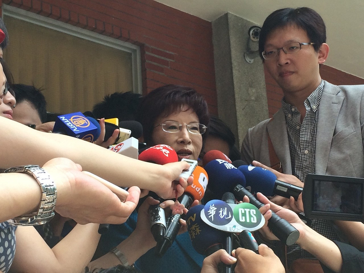 對於是否接受黨內協調，立法院副院長洪秀柱8日說，若到這個地步還被搓掉，「我還有人格嗎？」圖：符芳碩/攝