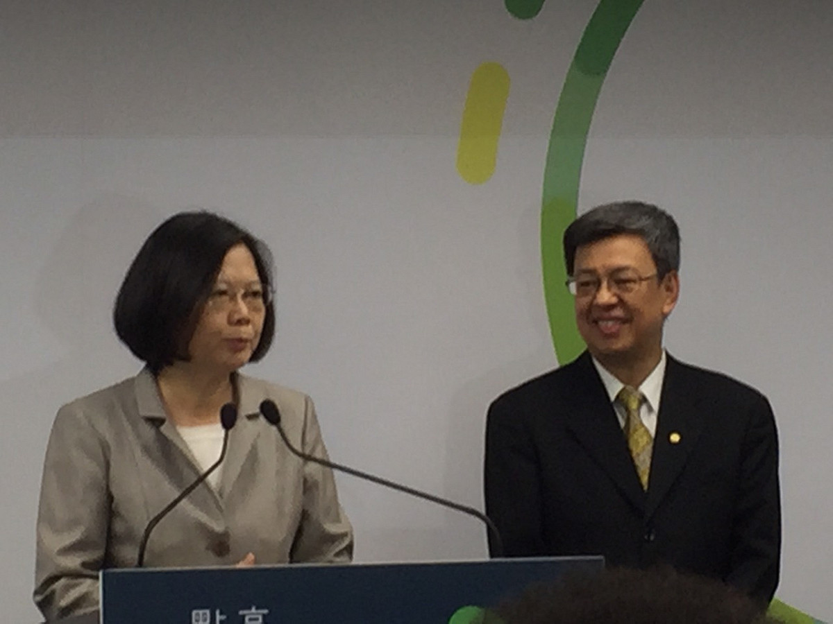 民進黨總統參選人蔡英文16日宣布副手人選為陳建仁。圖：楊淳卉/攝