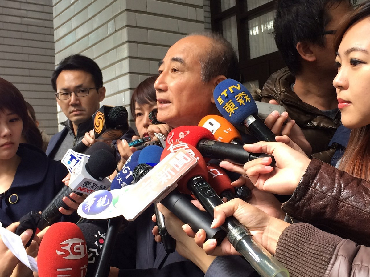 立法院長王金平27日在朝野協商後，宣讀聲明要求民進黨團勿迴避國會改革。圖：符芳碩/攝