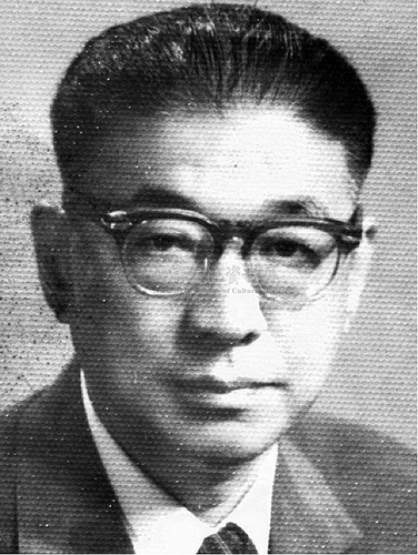 戒嚴時代的基隆，也曾出過一個讓國民黨很頭痛卻又無可奈何的市長林番王。別看他的名字很鄉土，相貌又憨直，胖胖的身材還戴個粗框眼鏡，在高級外省人眼中完全像個「土台客」。明治32年（1899年）生於基隆的林番王，可是畢業於上海復旦大學外交系的高材生喔！圖片來源：國家文化資料庫。