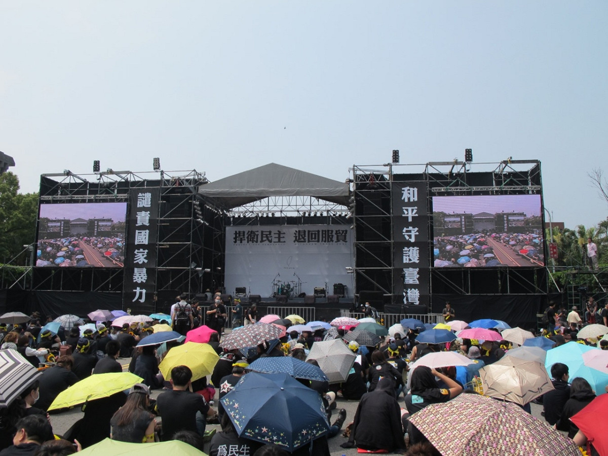 330凱道活動將在現場有一系列的表演、演講，晚上還會在立法院外播放電影。圖：林朝億/攝。