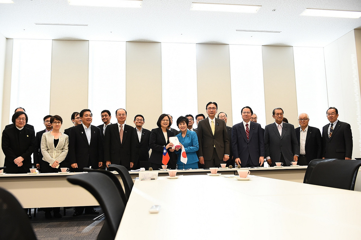 民進黨總統候選人蔡英文6日拜會「日華議員懇談會」，並發表演說。圖：民進黨提供
