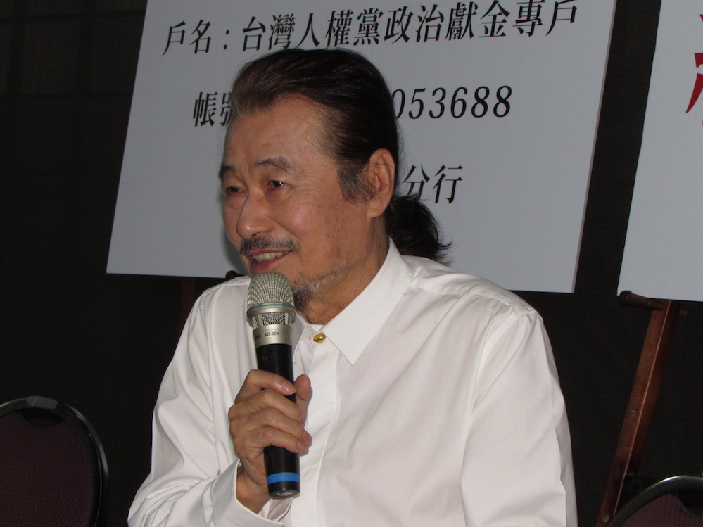 宣布參選總統的前民進黨主席施明德26日推出網路連署APP。對此，中選會發言人陳文生表示，總統候選人連署要等到9月23日才開始。圖：邱珮文/攝