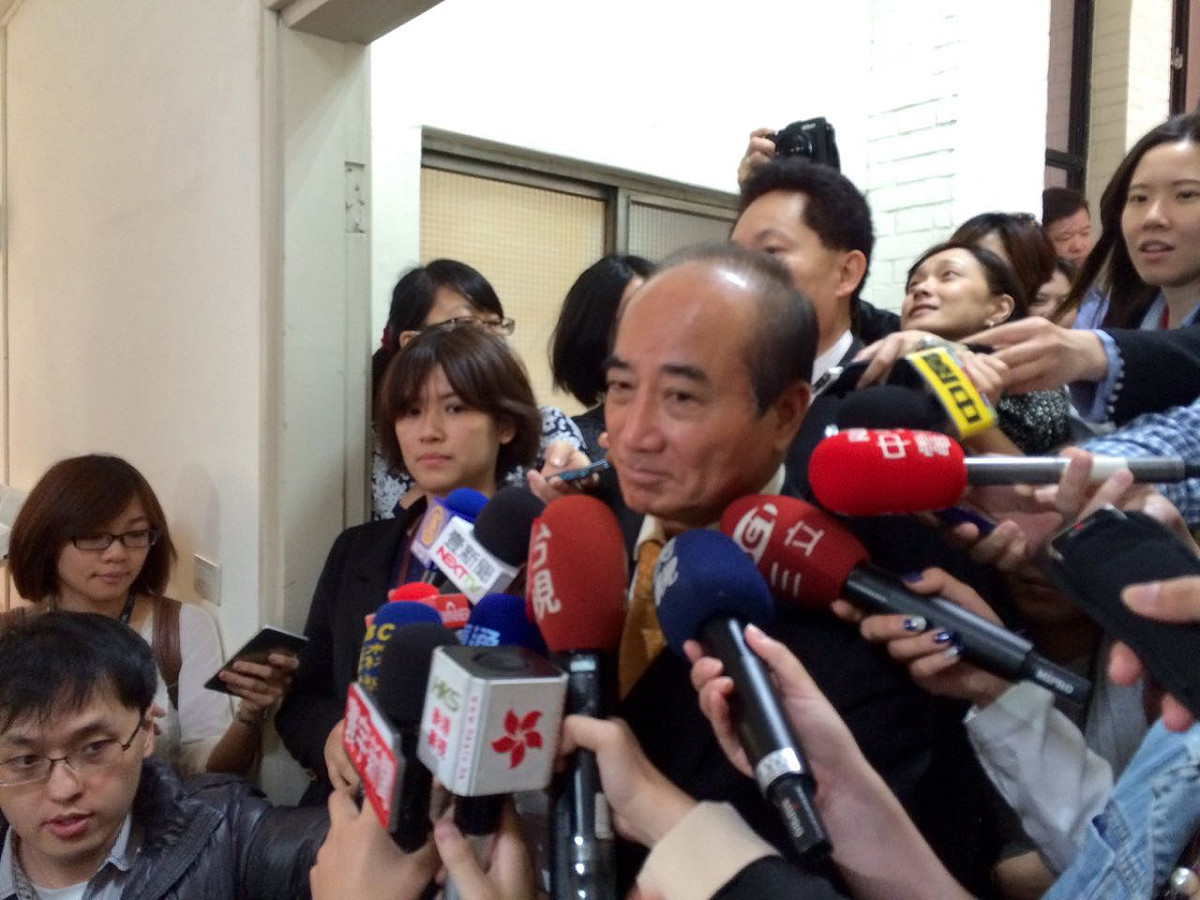 立法院長王金平4日下午被問到是否有「王朱配」的可能性，邊笑邊反問「呵呵，你要人家怎麼答覆這問題」？圖：新頭殼資料照片