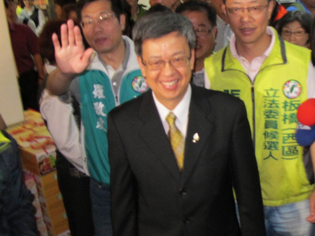 民進黨副總統參選人陳建仁19日表示，他心儀的神父很多，也對台灣很有貢獻。圖：林朝億/攝